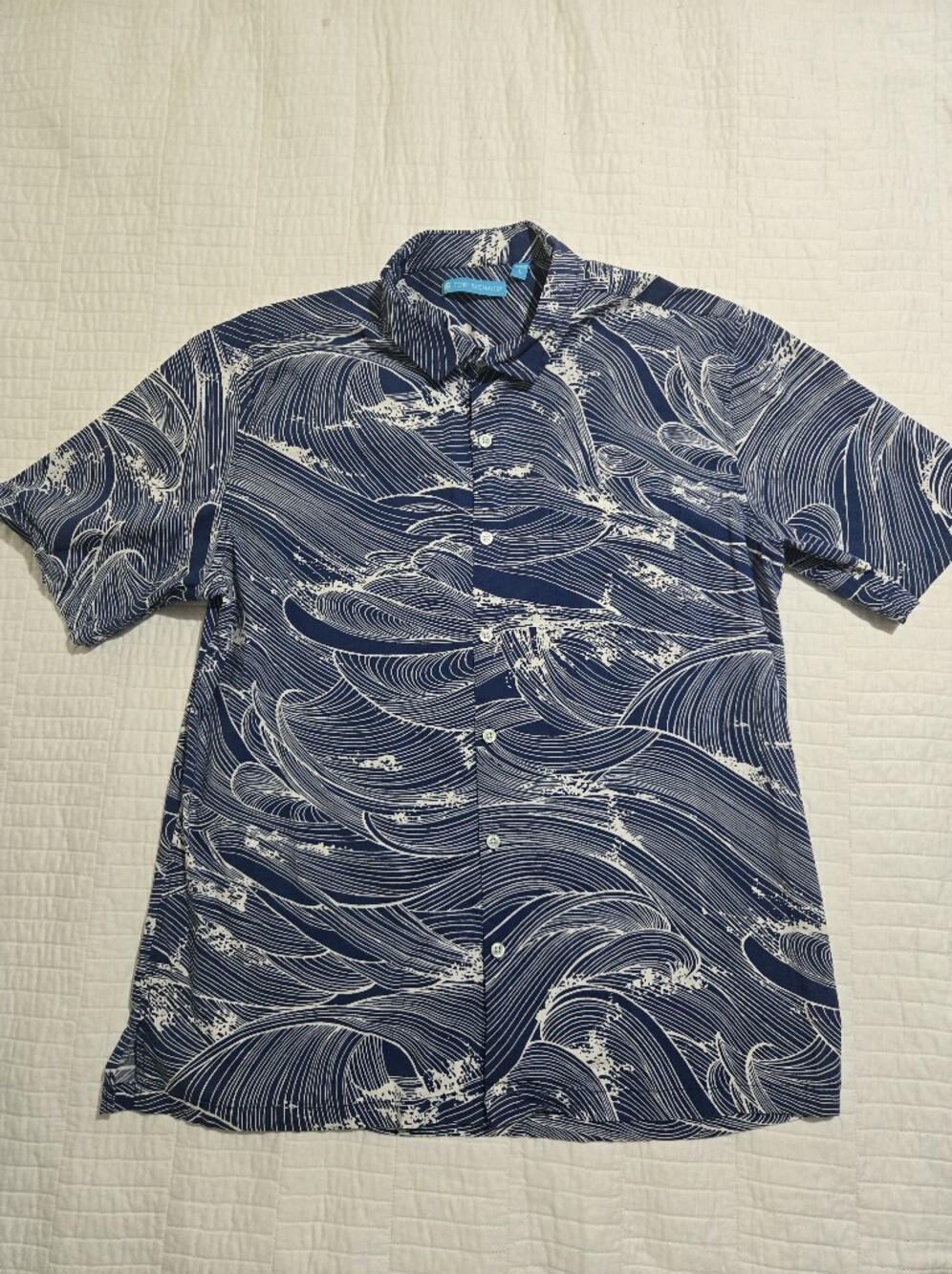 Tori Richard Blue and White Wave-Pattern Short Sleeve Shirt - Picture 2 of 7